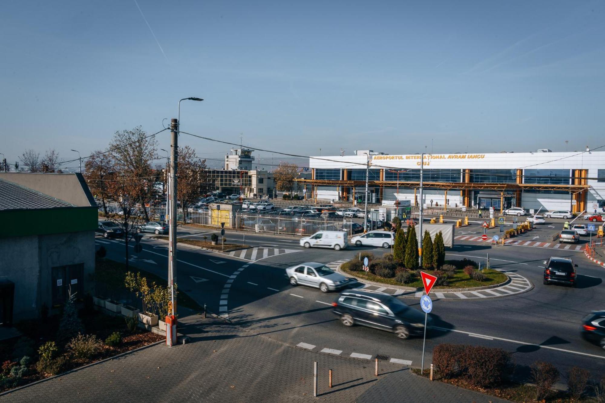 Sky Airport Hotel Cluj-Napoca Exteriör bild