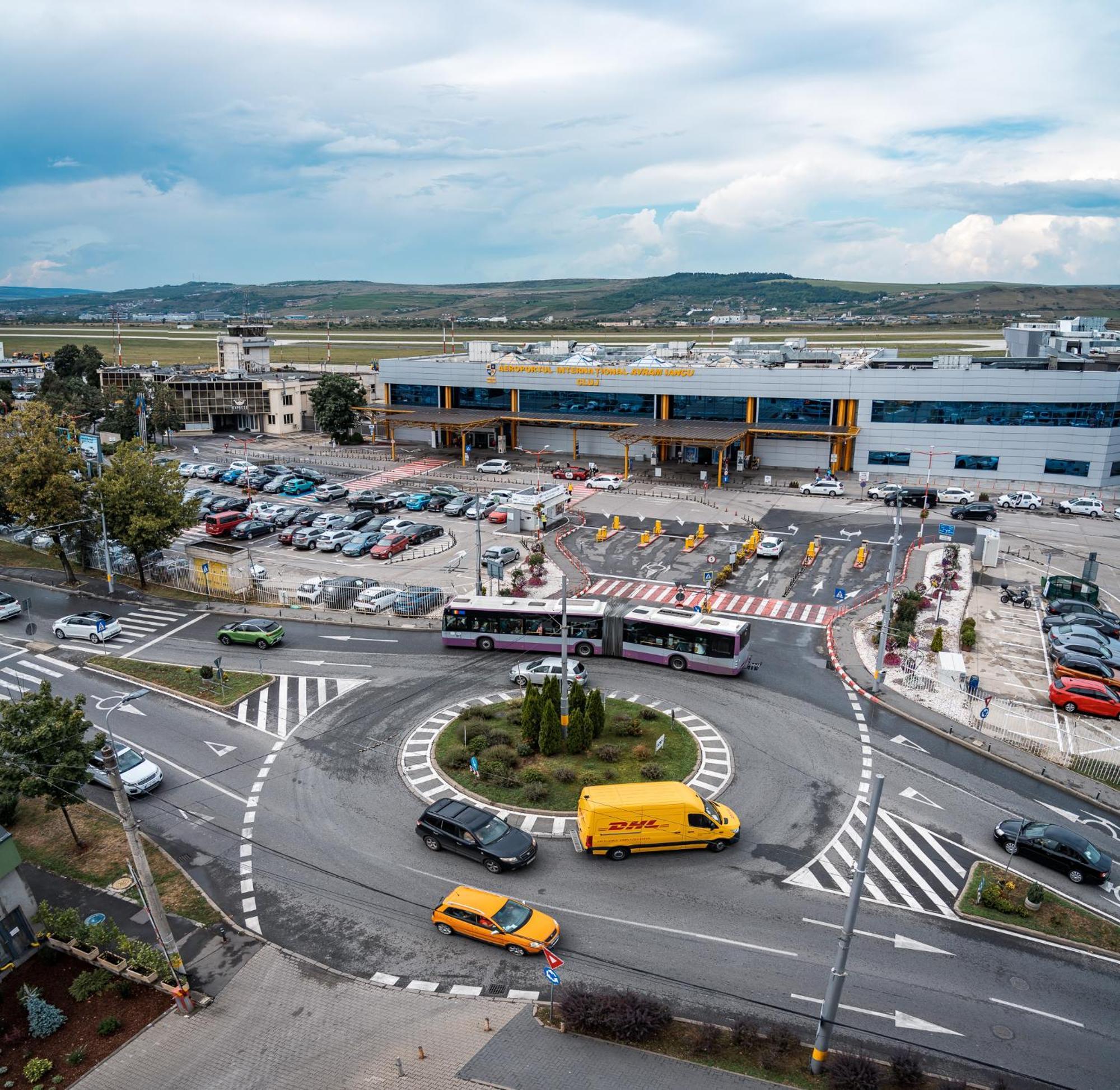 Sky Airport Hotel Cluj-Napoca Exteriör bild